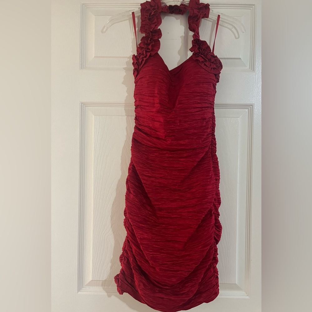 Beautiful ruched red halter dress. Size 1/2